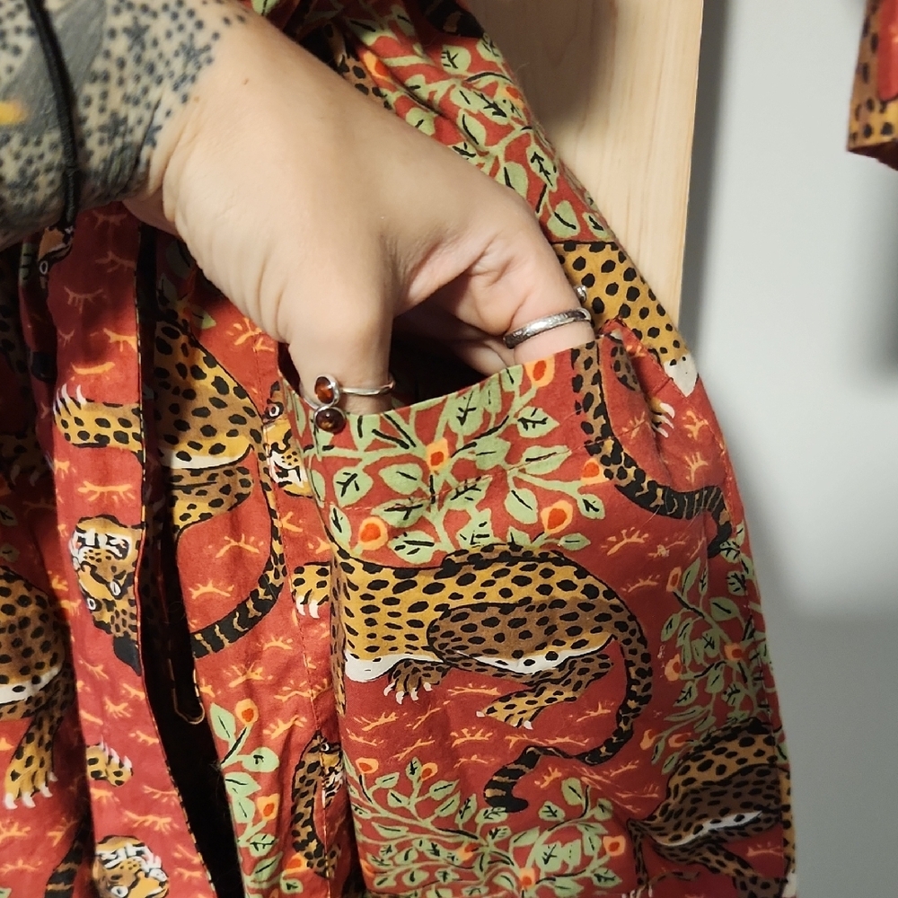 Printfresh Red Leopard Print Robe - Picture 6 of 6